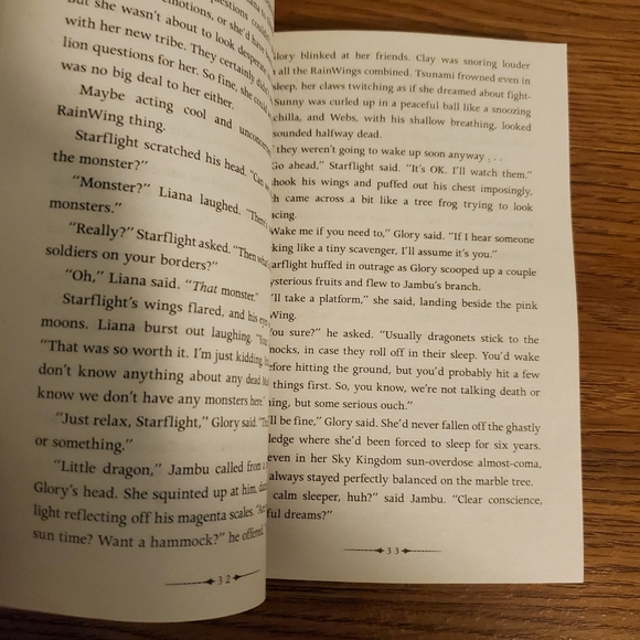 Bundle of 3 Scholastics "Wings of Fire" books. In very good used condition. - Picture 13 of 16